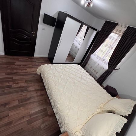 Casa Casy Βίλα Oradea Εξωτερικό φωτογραφία