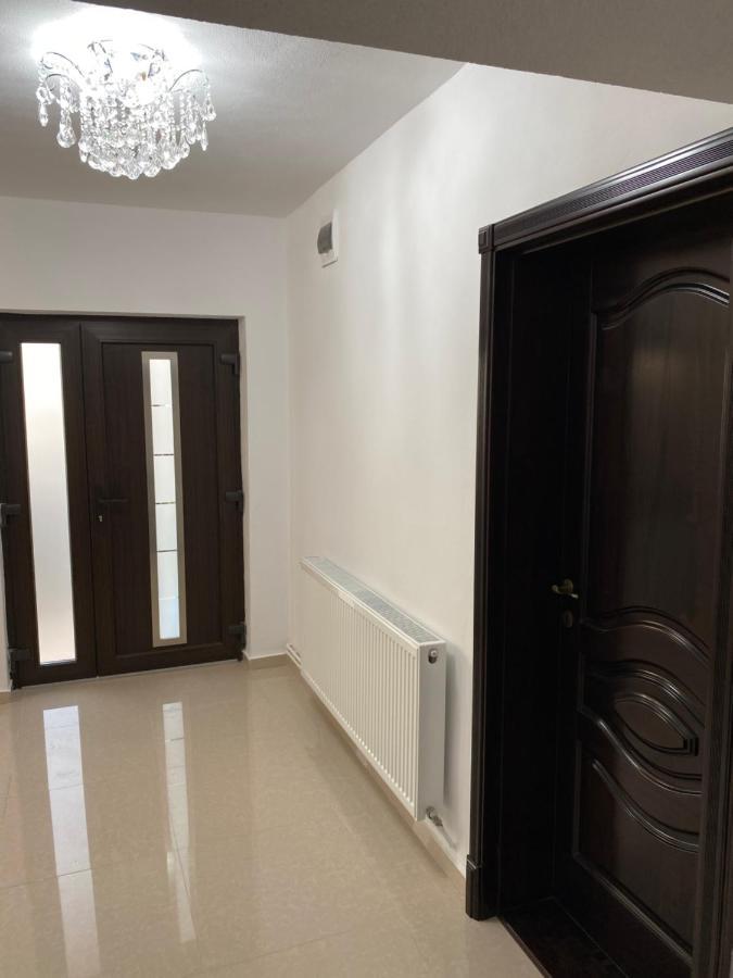 Casa Casy Βίλα Oradea Εξωτερικό φωτογραφία