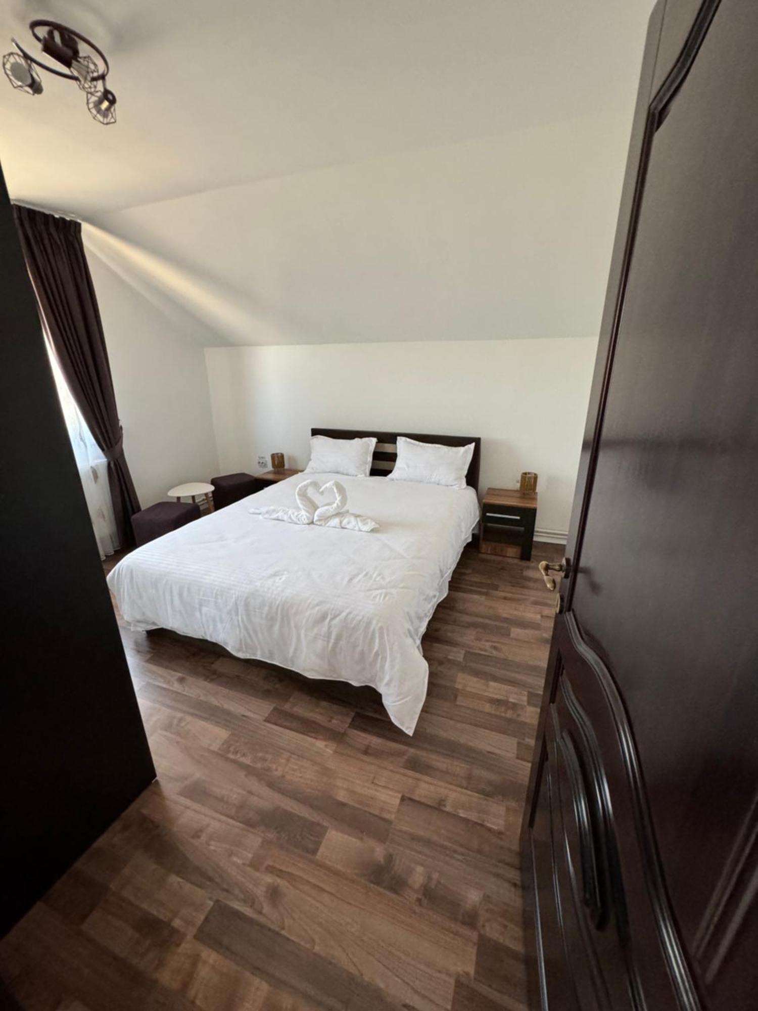 Casa Casy Βίλα Oradea Εξωτερικό φωτογραφία